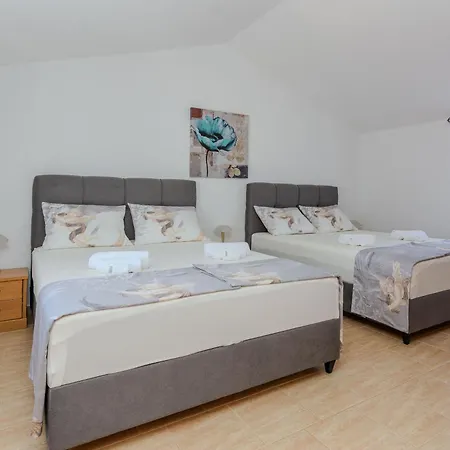 Apartment Tukara Vir