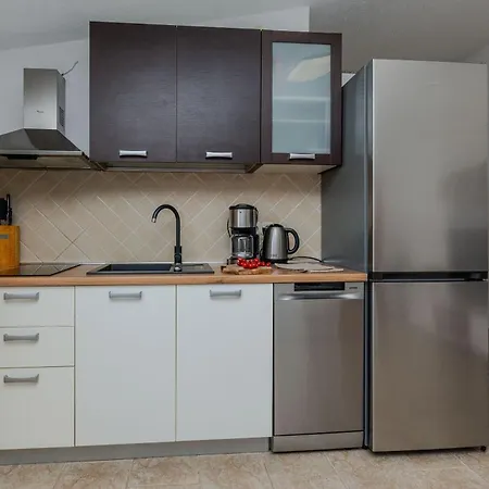 Tukara Apartment *